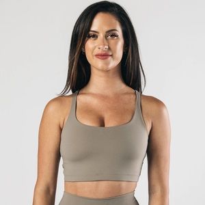 Alphalete Surface Altitude Bra sea shell